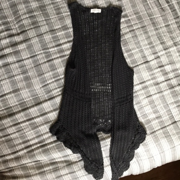 Crochet vest - Picture 1 of 2
